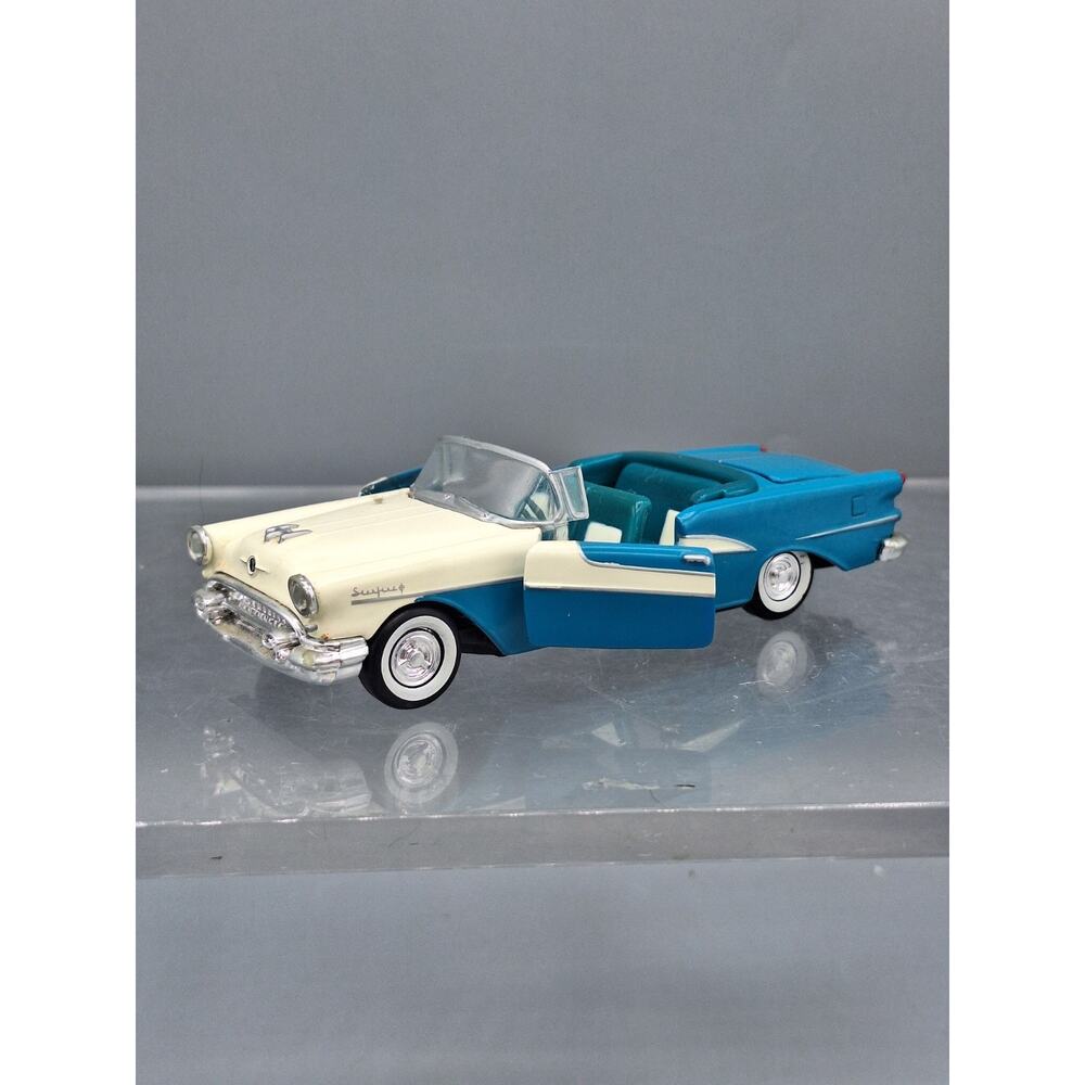 Vintage~Road Champs~1955 Oldsmobile Starfire Convertible~1/43 Scale~Made In 1997